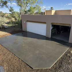 Carlos Concrete & Construction - New Driveway In Santa Fe