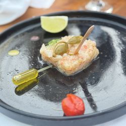Classique - Red prawns tartar