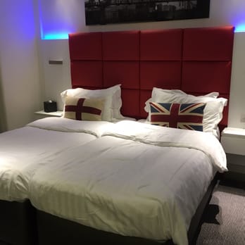 Henley House - Our room - Hotels Near Me - London, XGL
