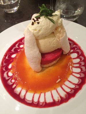 Bistro Saint Sauveur by null