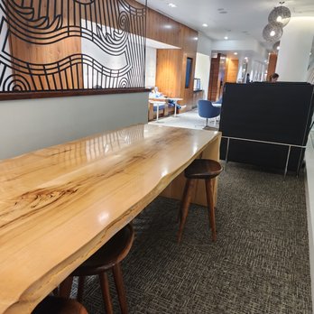 The Centurion Lounge - Airport Lounges Near Me - Dallas, Texas