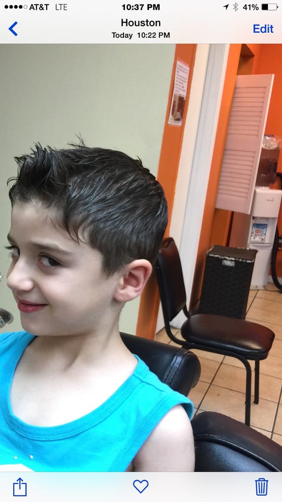 Ziad's Beauty Salon Logo
