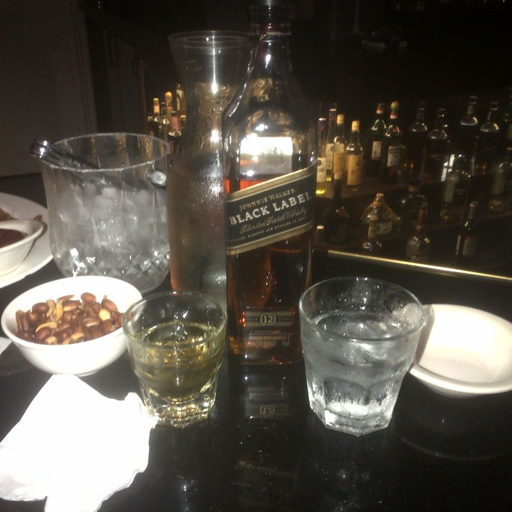 Cafe Bleu - Sports Bars Near Me - Los Angeles, California Cafe Bleu - Sports Bars Near Me - Los Angeles, California