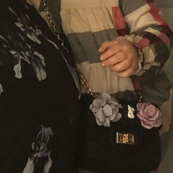 Mum & Mini - Flower Purse! She loves - Children's Clothing Near Me - North Hollywood, California Mum & Mini - Flower Purse! She loves - Children's Clothing Near Me - North Hollywood, California
