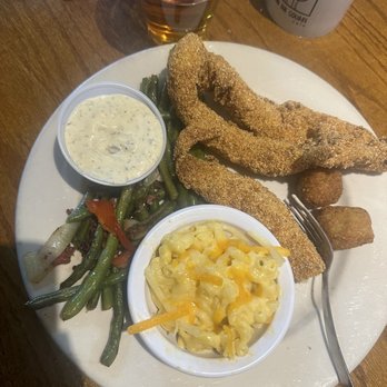 Lucy's on the Square - American Near Me - Celina, Texas Lucy's on the Square - American Near Me - Celina, Texas