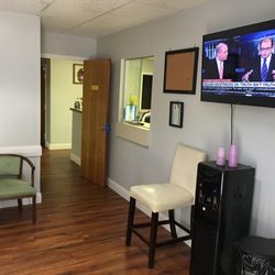 Foot & Ankle Center of Florida - Waiting room