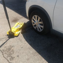 Jonny helped me out when I was having so many problems looking for run flats for my car. Thanks bro, will be back