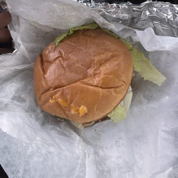 Kelly's Deli - Bacon cheeseburger - Delis Near Me - Emeryville, California Kelly's Deli - Bacon cheeseburger - Delis Near Me - Emeryville, California