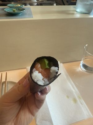 PARI PARI Handroll Bar by null