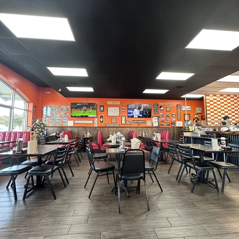 Alzer's BBQ - Lots of indoor seating - Barbeque Near Me - Cedar Park, Texas Alzer's BBQ - Lots of indoor seating - Barbeque Near Me - Cedar Park, Texas