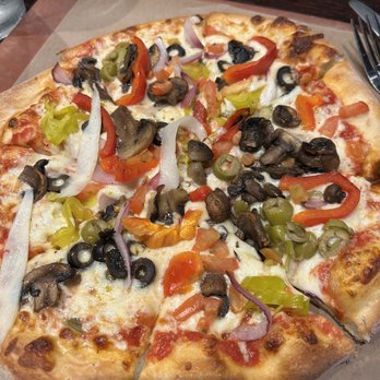 Bricktown Brewery - Veggie Pizza - Breweries Near Me - Joplin, Missouri