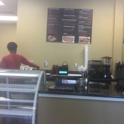 Flavorz Café - One of the CLEANEST restaurants I've ever seen!