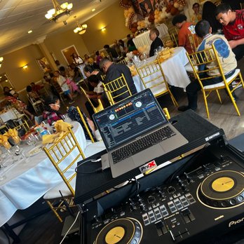 DJ TLEE - Private Events - DJs Near Me DJ TLEE - Private Events - DJs Near Me