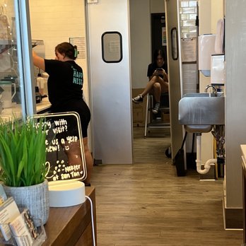 Nekter Juice Bar - Bella was doing it all while the other girl played on her phone.  SUPER NOT COOL!!!! - Juice Bars & Smoothies Near Me - Gilbert, Arizona