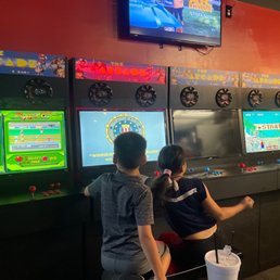 Lorenzo's games and food Lorenzo's games and food