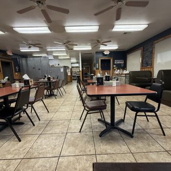 POOR BOY 77 CAFE - Updated October 2025 - 1008 US-77