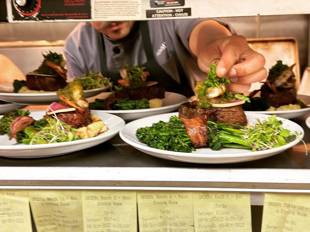 NORM’S RESTAURANT Updated September 2024 74 Photos & 104 Reviews