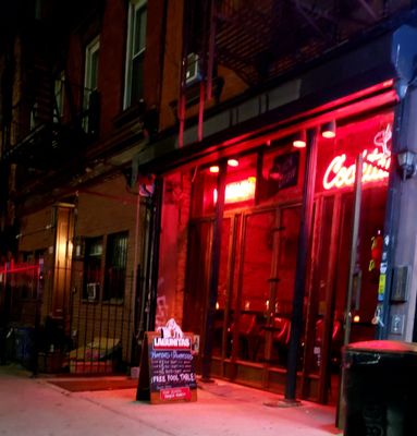 Horses and Divorces by null