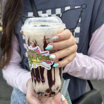 The Boba Room - Chocolate milk tea w/brown sugar boba, Oreo & cheese foam - Bubble Tea Near Me - Waipahu, Hawaii The Boba Room - Chocolate milk tea w/brown sugar boba, Oreo & cheese foam - Bubble Tea Near Me - Waipahu, Hawaii