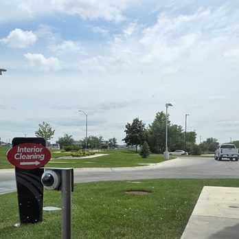 Tommy's Express® Car Wash - Auto Detailing Near Me - West Des Moines, Iowa Tommy's Express® Car Wash - Auto Detailing Near Me - West Des Moines, Iowa