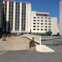 Club Aquaviva - La façade de l'hôtel Ibis dans lequel se trouve la salle Aquaviva