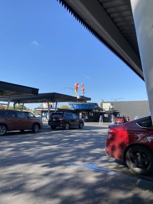 Superdawg Drive-In by null