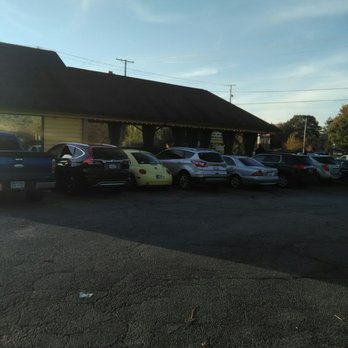 Skillet Restaurant - cars parked in a parking lot - American Near Me - South Bend, Indiana Skillet Restaurant - cars parked in a parking lot - American Near Me - South Bend, Indiana
