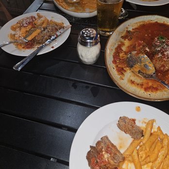 IL Gabbiano - Penne Ala vodka, meatballs fra diavolo, Josh Cabernet & Perroni beer. So good - Italian Near Me - New Haven, Connecticut