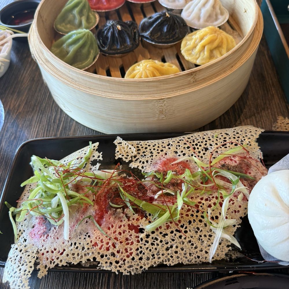 Dumpling Time - Chicken potstickers and XLB soup dumpling sampler - Dim Sum Near Me - Palo Alto, California Dumpling Time - Chicken potstickers and XLB soup dumpling sampler - Dim Sum Near Me - Palo Alto, California