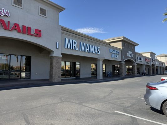 Mr. Mamas Breakfast And Lunch by null