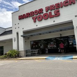 Harbor Freight Tools - Exterior