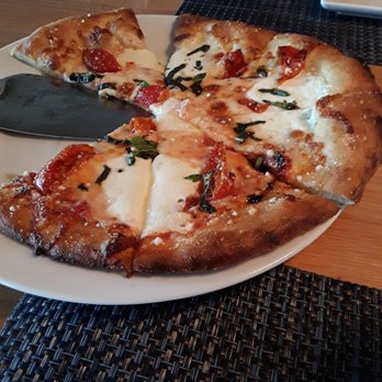 Drift Kitchen & Bar - Hutchinson Shores Resort - Margarita pizza - Seafood Near Me - Jensen Beach, Florida Drift Kitchen & Bar - Hutchinson Shores Resort - Margarita pizza - Seafood Near Me - Jensen Beach, Florida