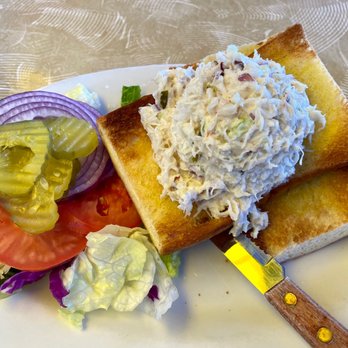 Barbara's Fishtrap - Dungeness Crab Sandwich - Very mayo-y, but it was still pretty good - Seafood Near Me - Half Moon Bay, California Barbara's Fishtrap - Dungeness Crab Sandwich - Very mayo-y, but it was still pretty good - Seafood Near Me - Half Moon Bay, California