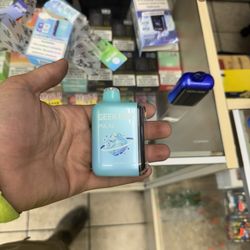Smoke Shop II - Fake counterfeit vapes I called them out for it and they said to never come back