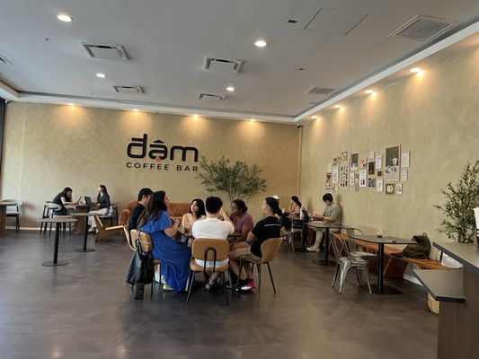 đậm coffee bar by null