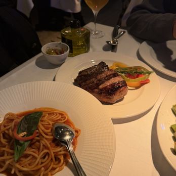 De Maria Parrilla - Steakhouses Near Me - Madrid, M De Maria Parrilla - Steakhouses Near Me - Madrid, M