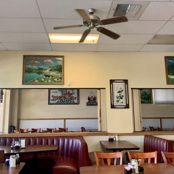 China Cuisine - The Main Dining Room Connects with a Private Area - Chinese Near Me - Shafter, California China Cuisine - The Main Dining Room Connects with a Private Area - Chinese Near Me - Shafter, California