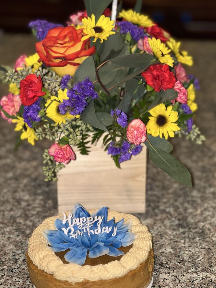 Cynthia's Keto Cheesecakes Logo