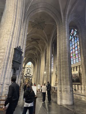 Église Notre-Dame des Victoires au Sablon by null