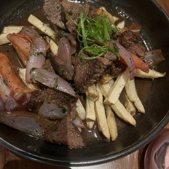 Limón - Lomo saltado - Peruvian Near Me - Mountain View, California