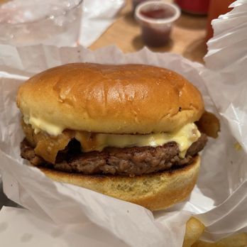 HipCityVeg - SMOKEHOUSE BURGER - Vegetarian Near Me - Washington, DC, District of Columbia HipCityVeg - SMOKEHOUSE BURGER - Vegetarian Near Me - Washington, DC, District of Columbia