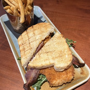 Bold Restaurant and Bar - Fried Chicken BLT - Mediterranean Near Me - Breckenridge, Colorado