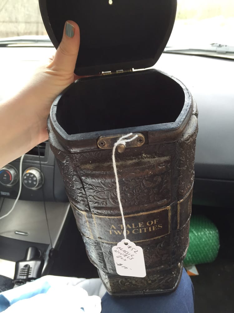 QUALITY CONSIGNMENTS Updated October 2024 119 S Main St, Colchester, Connecticut Antiques