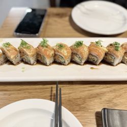 Noburu Ramen and Sushi - Lemon Double Salmon Roll