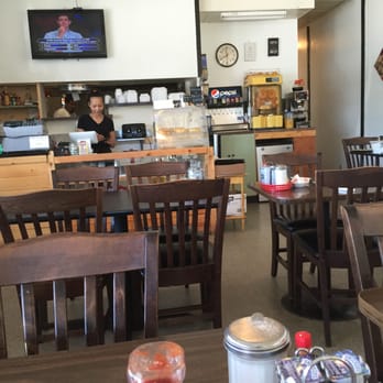 Page's Diner - Spacious quaint place - nice chairs. - Diners Near Me - Santa Rosa, California