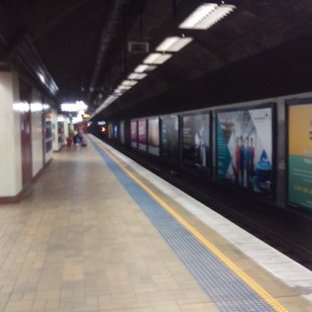 Martin Place Station - Platform - Train Stations Near Me - Sydney, NSW
