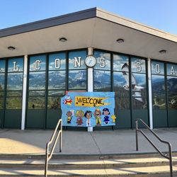 Sierra Vista School - More Peanuts decor throughout the campus!