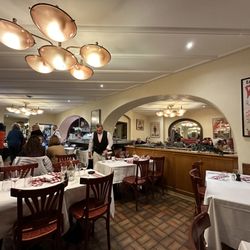 La Bourse - Dining room
