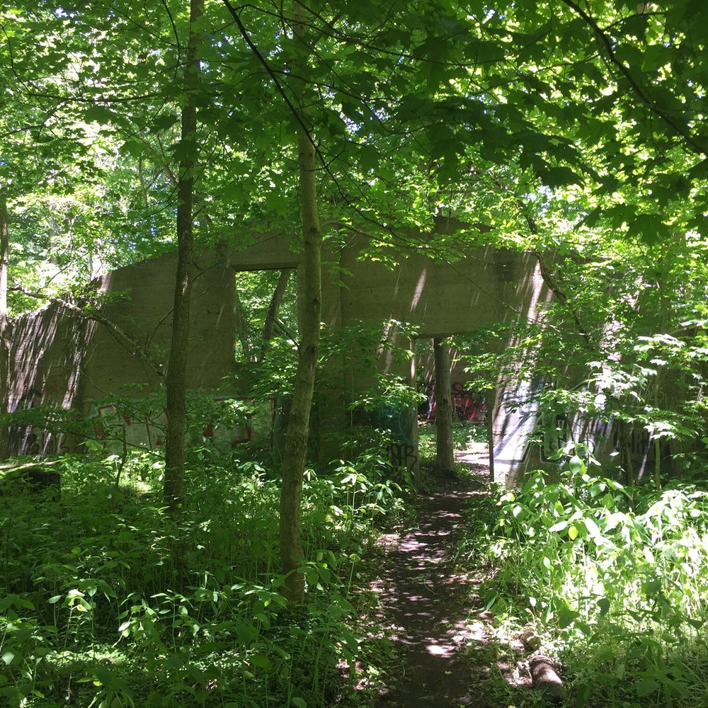 Dead Man's Hollow - Ruins! - Hiking Near Me Dead Man's Hollow - Ruins! - Hiking Near Me