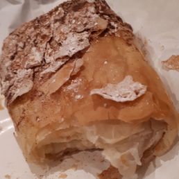 Bougatsa